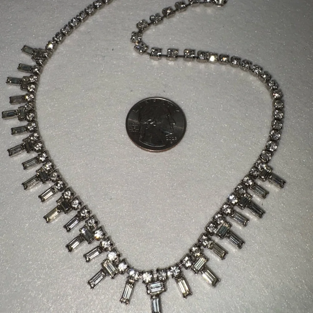 Vintage Rhinestone Necklace - Picture 4 of 8